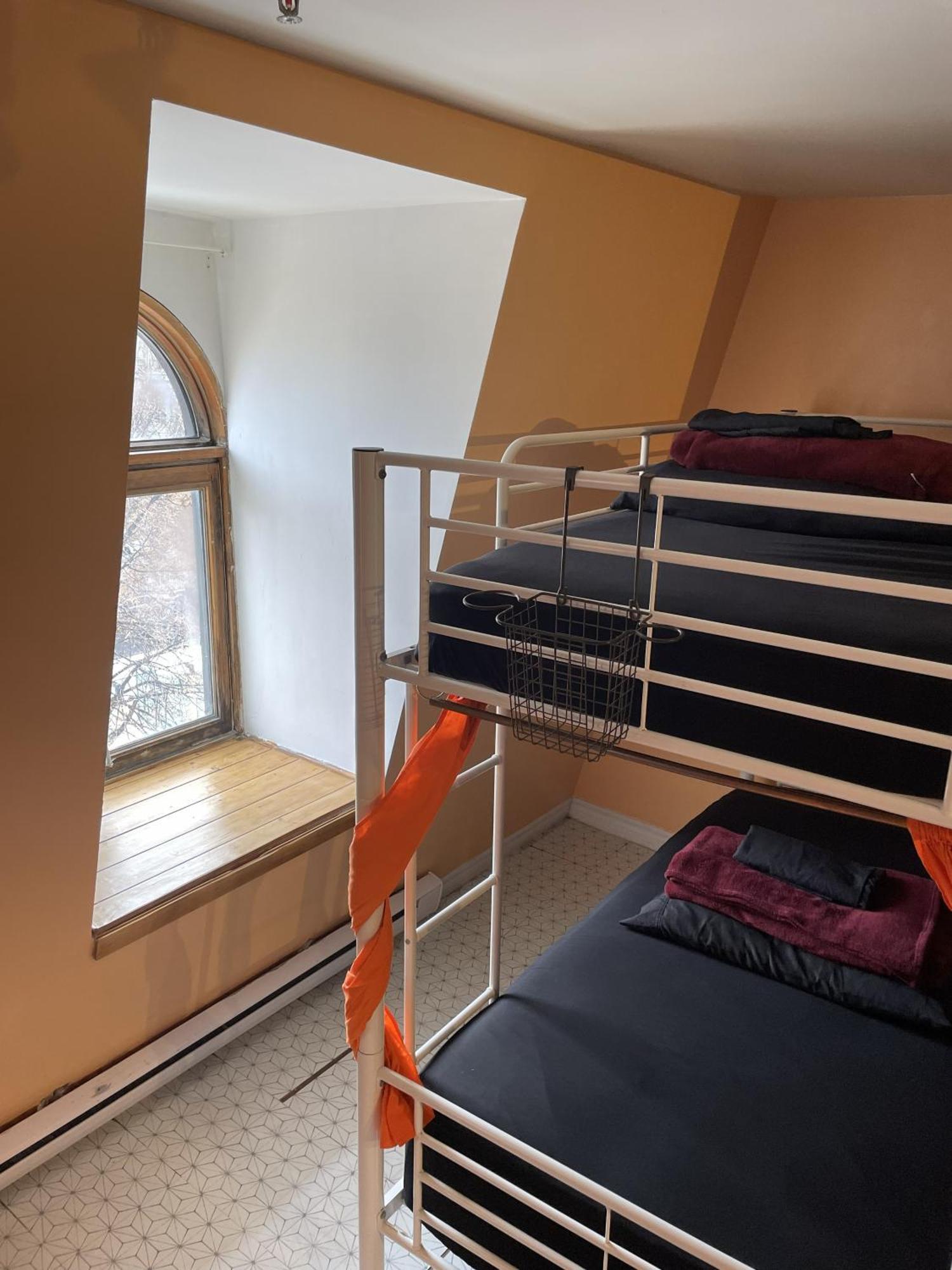 Bed 10-Bed Mixed Dormitory Room,1742855817:JPEG